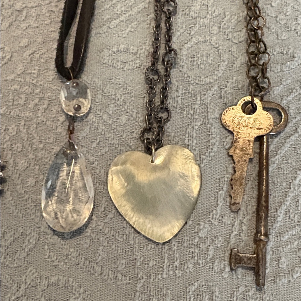 Necklace Collection - Picture 3 of 4